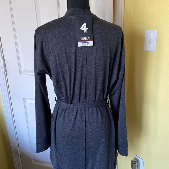 NWT Fourlaps Stratus Wrap/Robe, size M, $98 - Picture 2 of 3